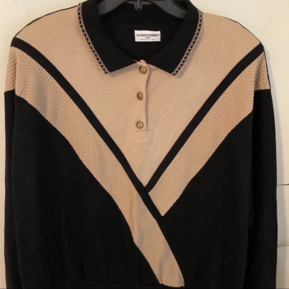 '80s ‘90s Vintage Collared Top Black Tan V Design - Picture 3 of 11
